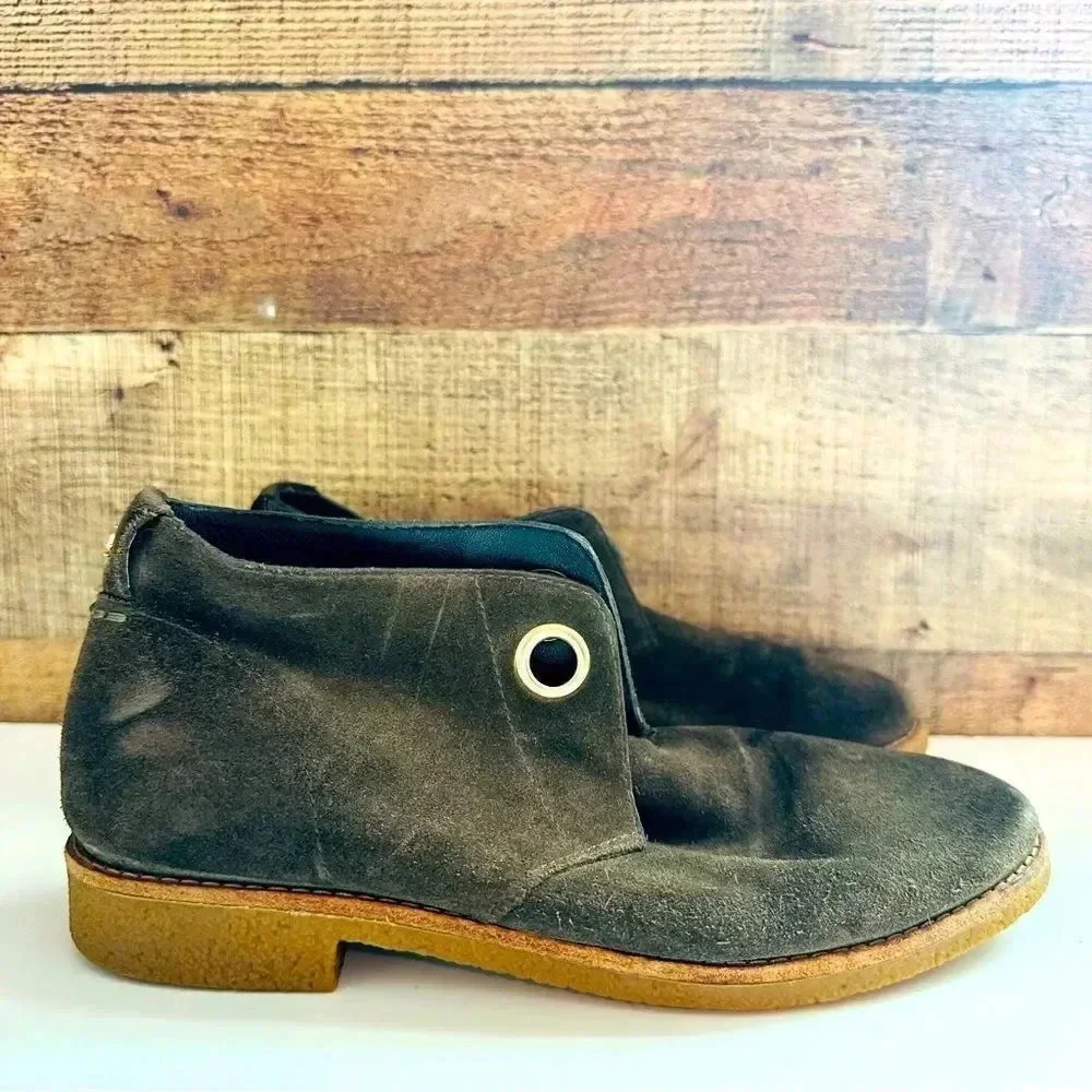 NWOT Kate Spade Barrow Chukka in Suede Olive Green Ankle Booties